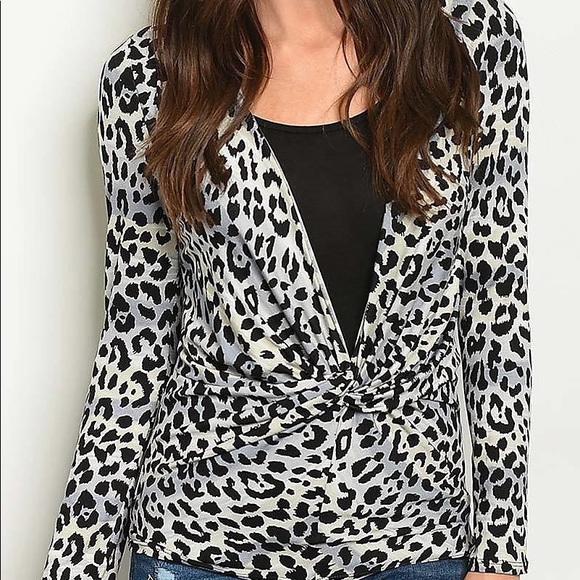 Snow Leopard Long Sleeve Top - Picture 2 of 3
